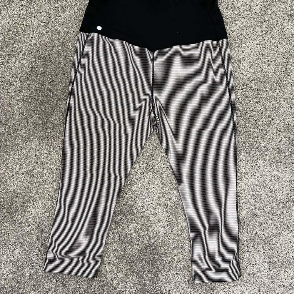 Zella maternity capri legging